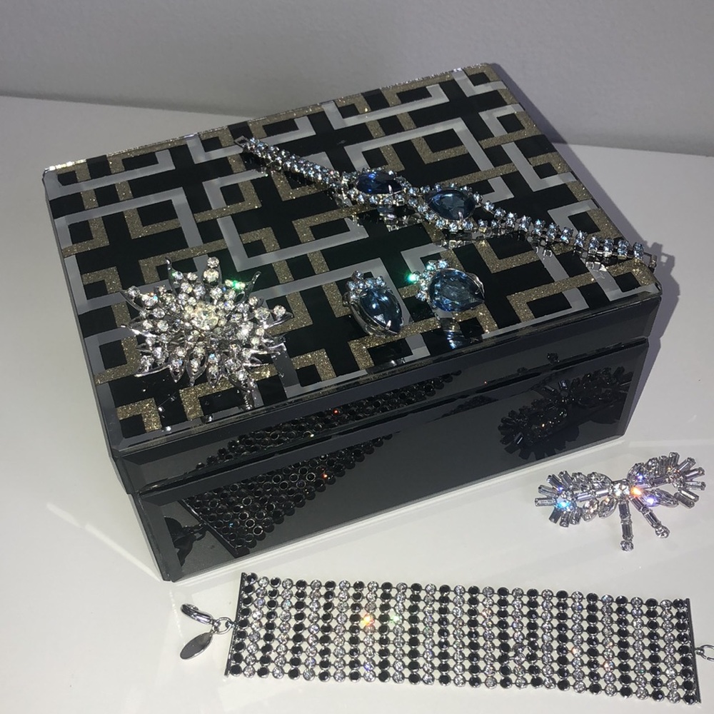 Jewelry Box Mirrored Geometric Lid